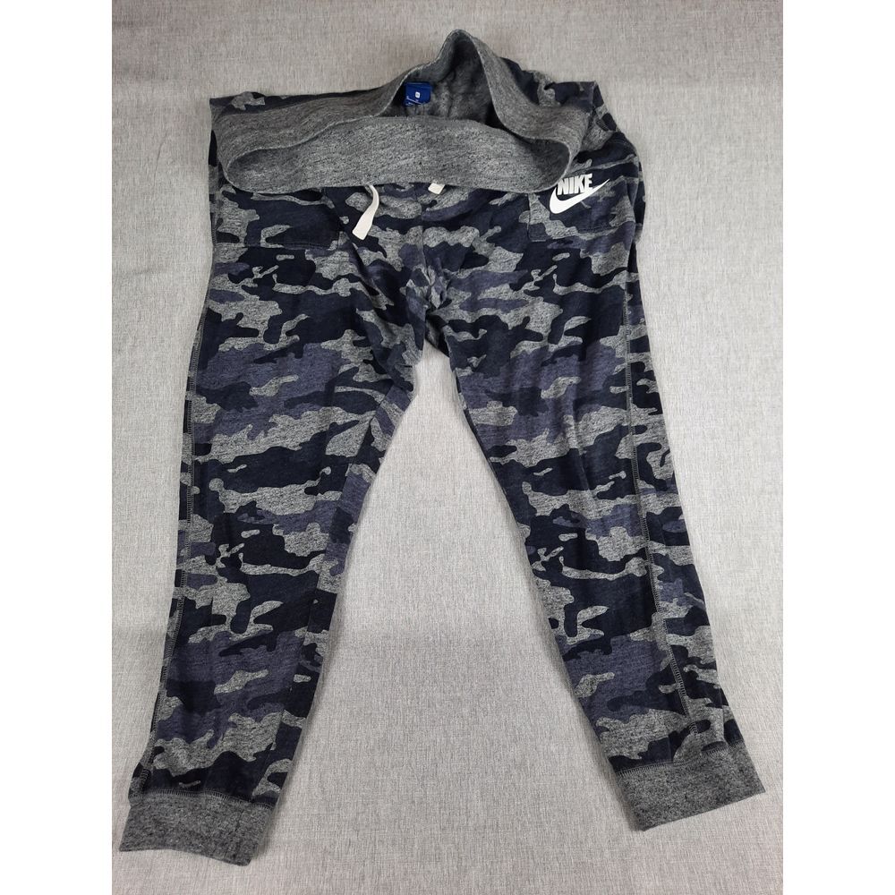Nike Women's Gray & Black Camo Joggers